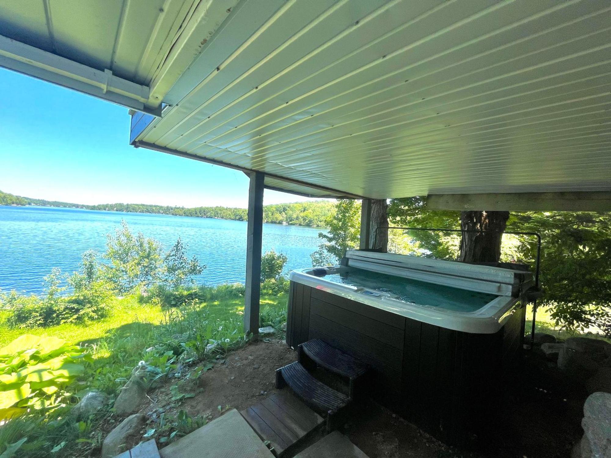 Breathtaking View With 360 Chertsey